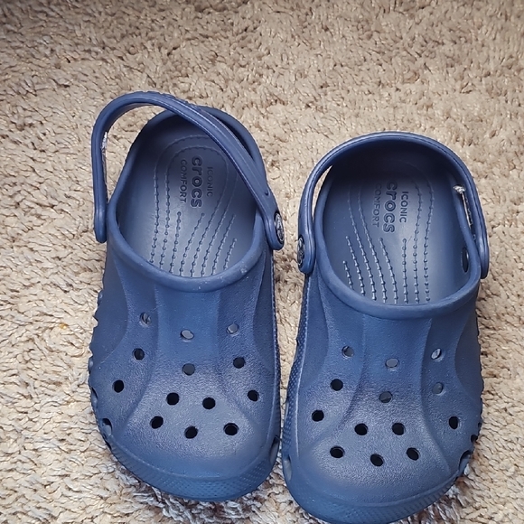 CROCS Kids Dark Blue Navy Water Shoes Junior Size 1 E13 - Picture 3 of 8